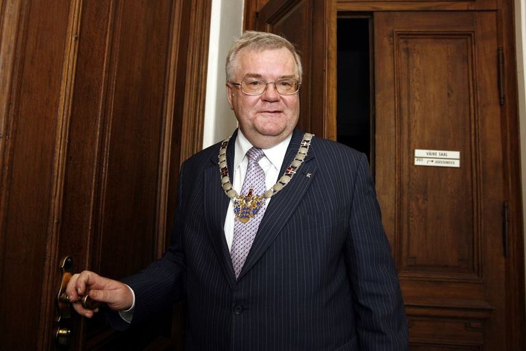 В 2001–2004 и 2007–2017 годах Эдгар Сависаар был мэром Таллинна.