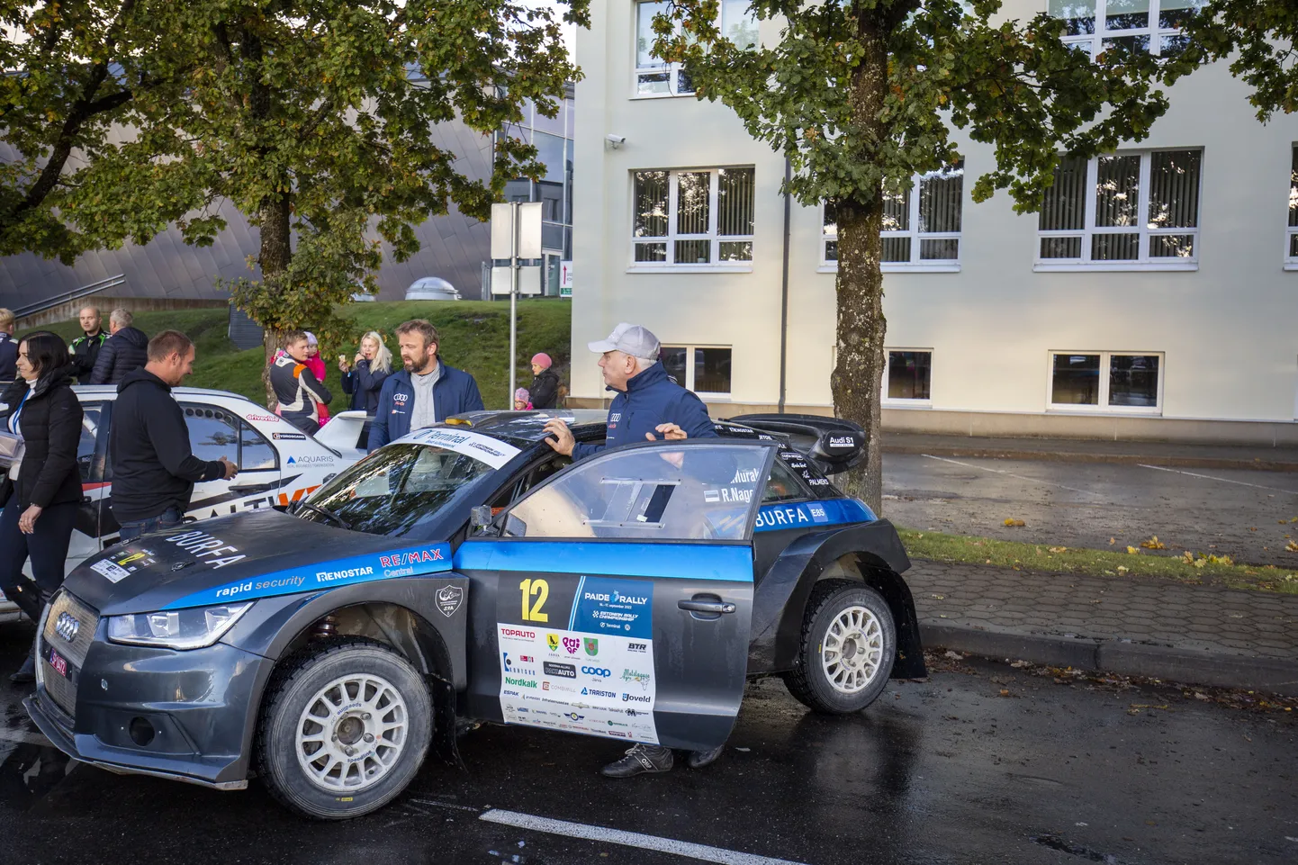 Paide ralli. Pilt on illustreeriv.