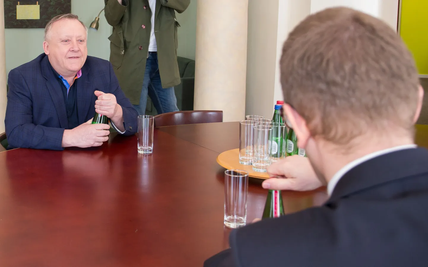 Vjatšeslav Leedo majandusminister Kristen Michaliga kohtumas.