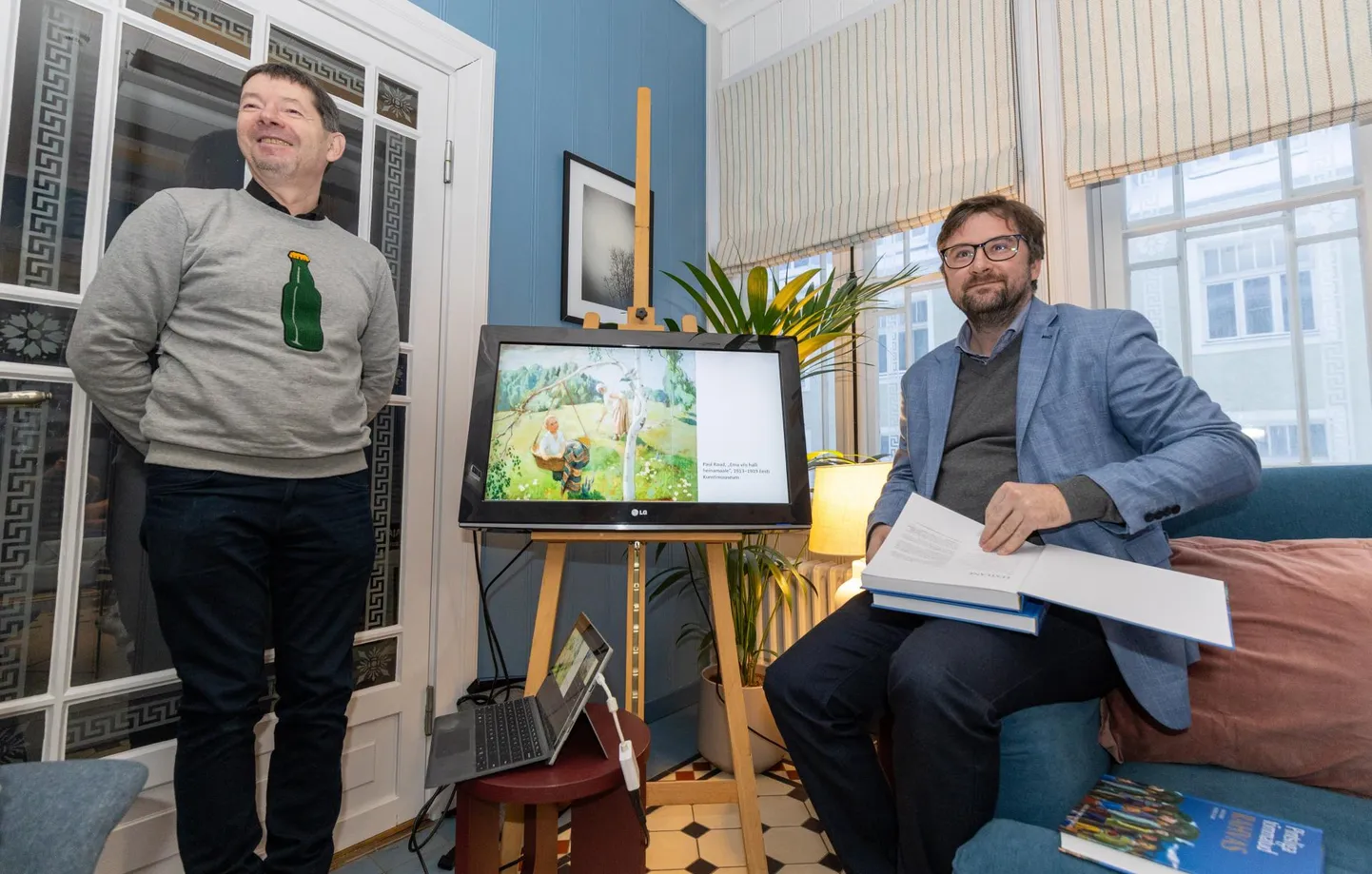Aavo Kokk (vasakul) ja Andres Eilart esitlesid Tartu loomemajanduskeskuses oma värsket raamatut.