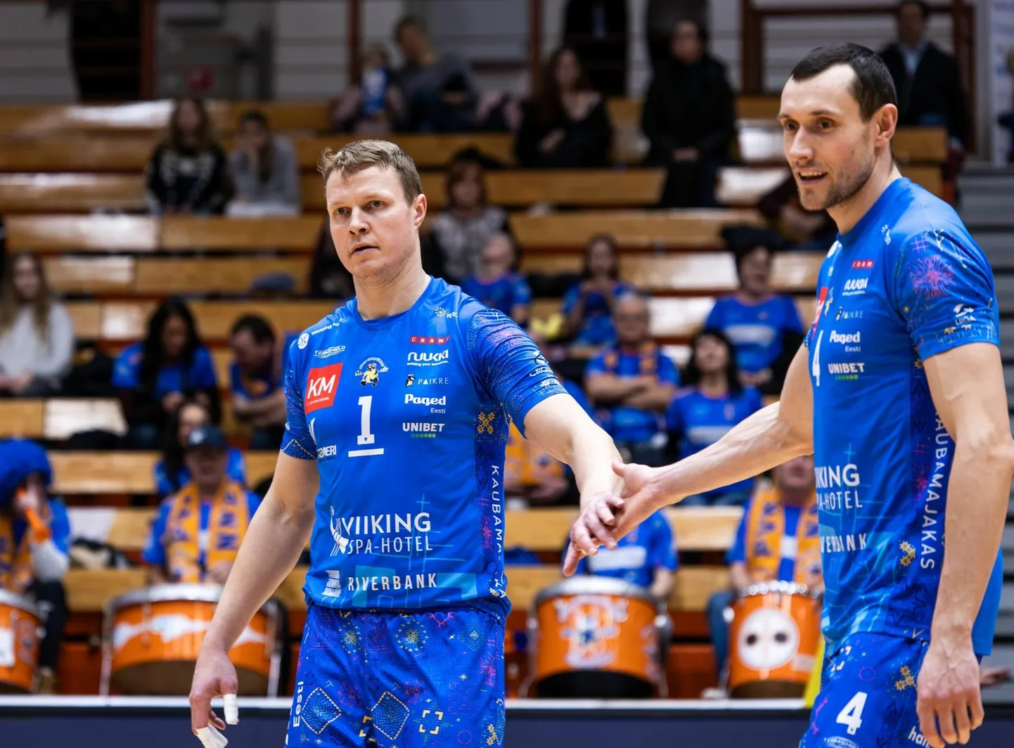 Pärnu kapten Andrus Raadik (vasakul).