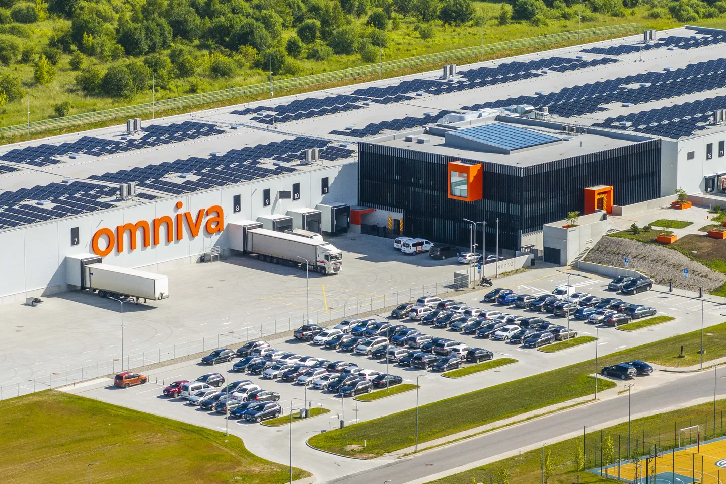 Fotol on Omniva logistikakeskus Kaunases.