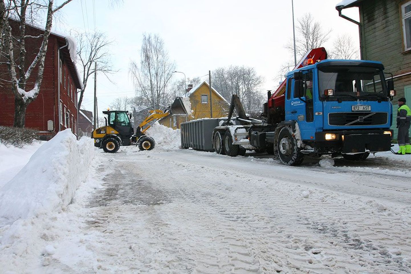 Lume äravedu parandab oluliselt liiklust kitsaks muutunud tänavatel.