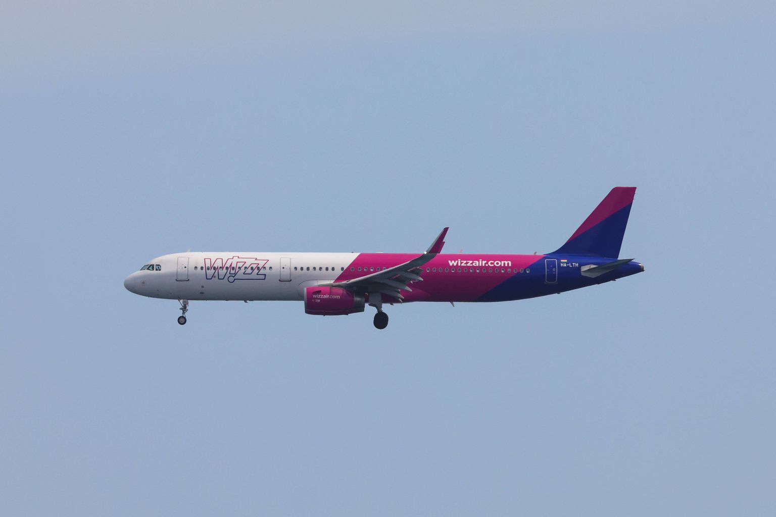 Ungari odavlennufirma Wizz Air üks Airbus A320 lennukitest