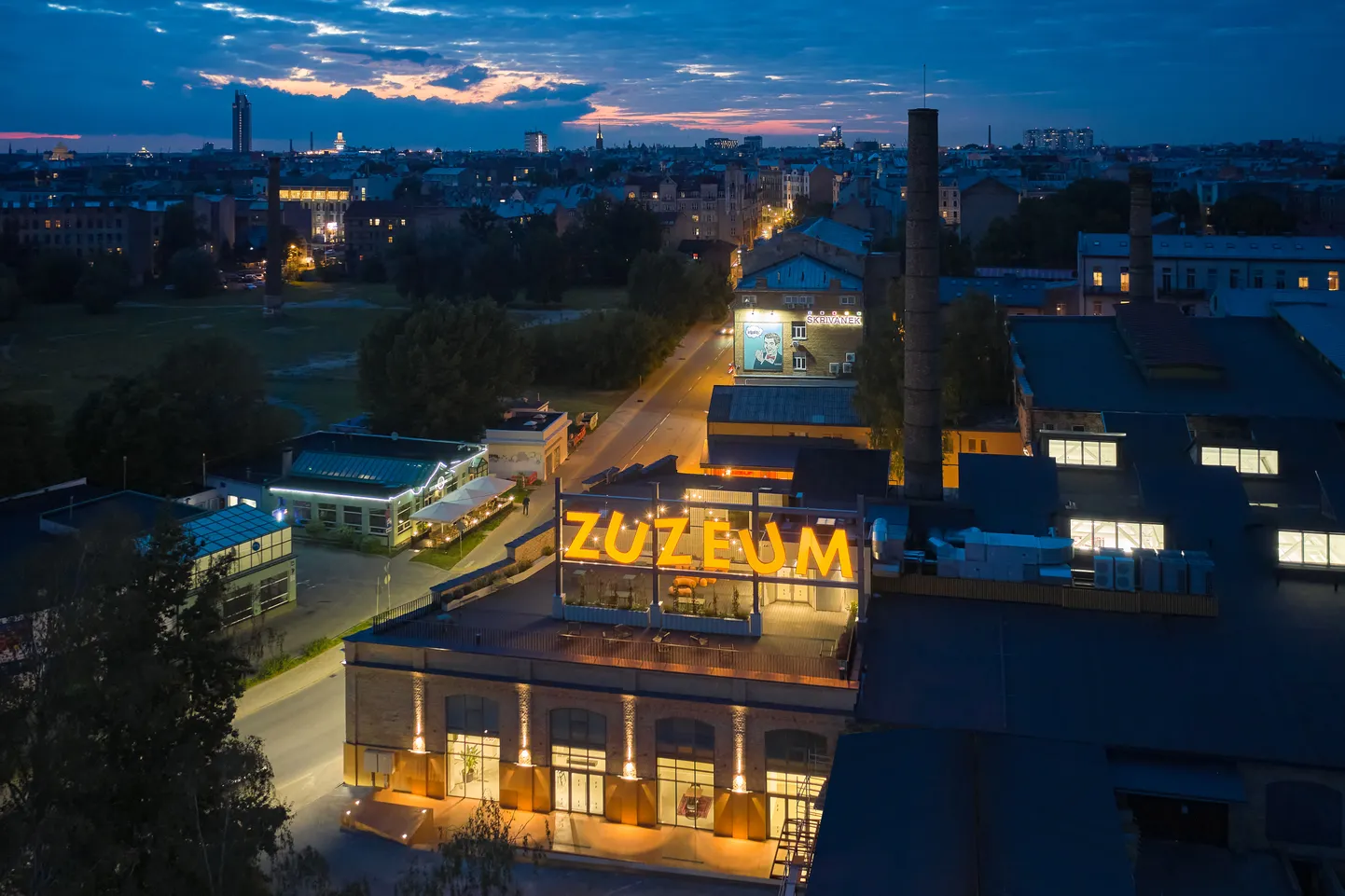 Выставки в арт-центре Zuzeum
