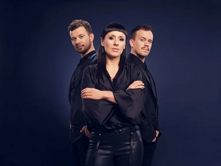 Eesti Muusikaauhinnad 2020 õhtujuhid on Sandra Vabarna, Jalmar Vabarna ja Tõnu Tubli ehk Trad.Attack!.