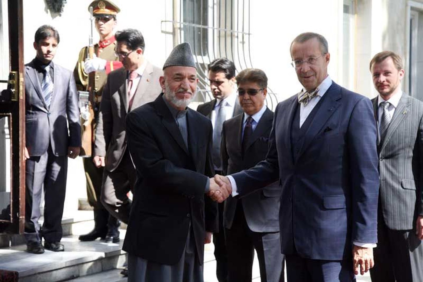 President Toomas Hendrik Ilves ja Afganistani riigipea Hamid Karzai Kabulis.