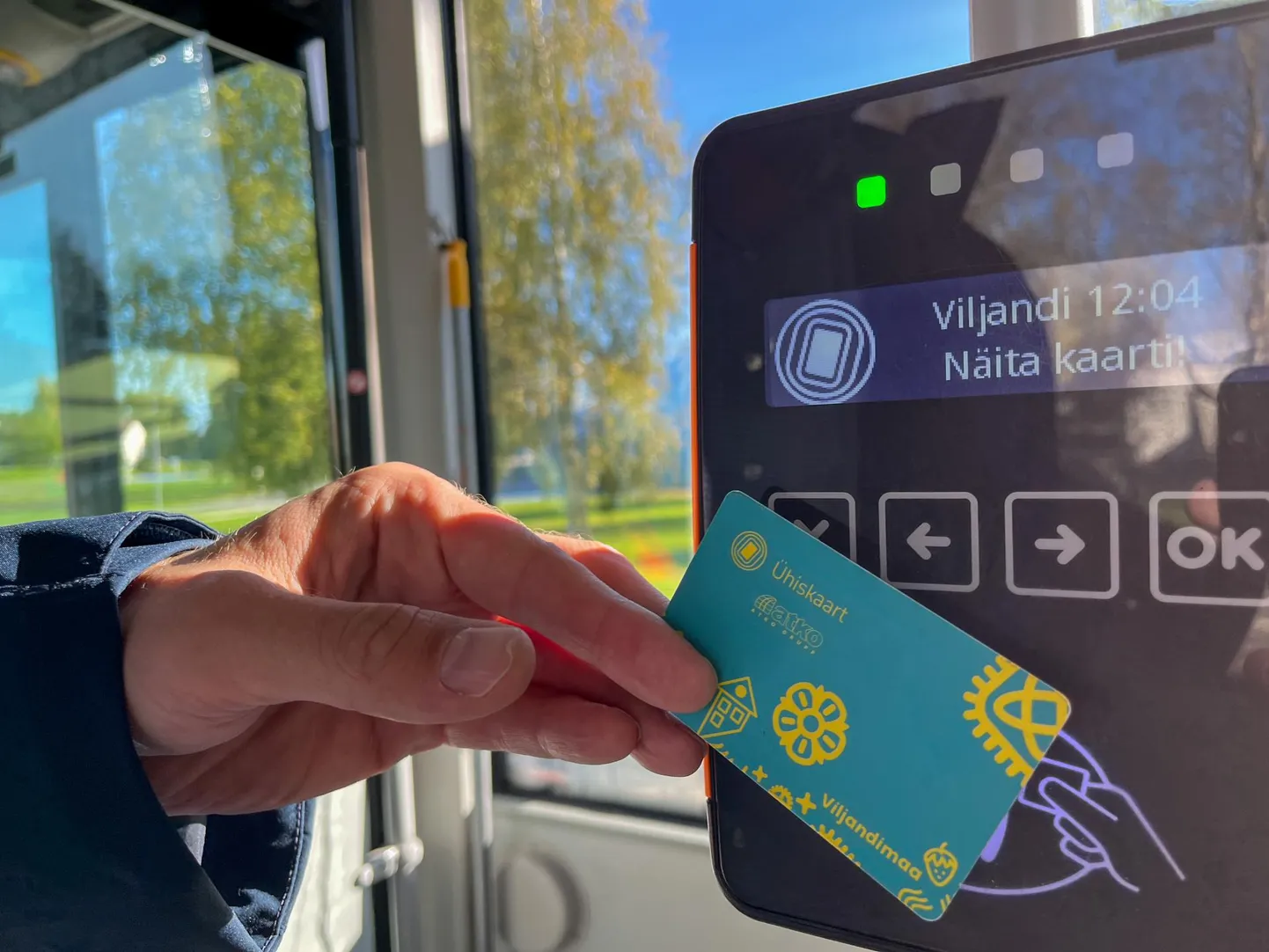 Kahtluse korral võib bussijuht küsida inimeselt tasuta sõidu õigust tõendavat dokumenti.