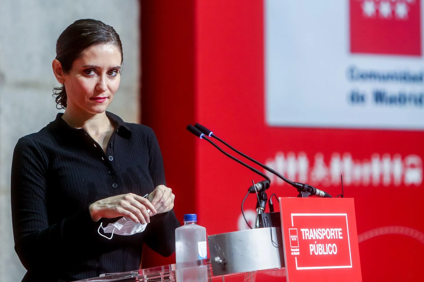 Isabel Díaz Ayuso on poliitiliselt ebakorrektne, polariseeriv ja populistlik, kuid paljude silmis on ta karismaatiline juht.