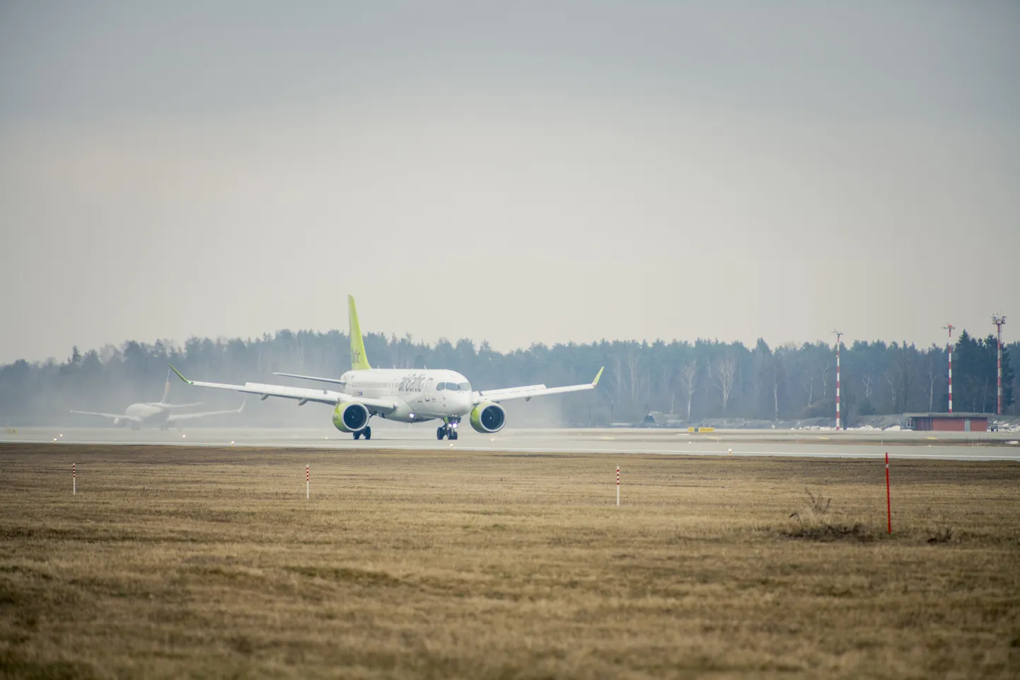Самолет airBaltic