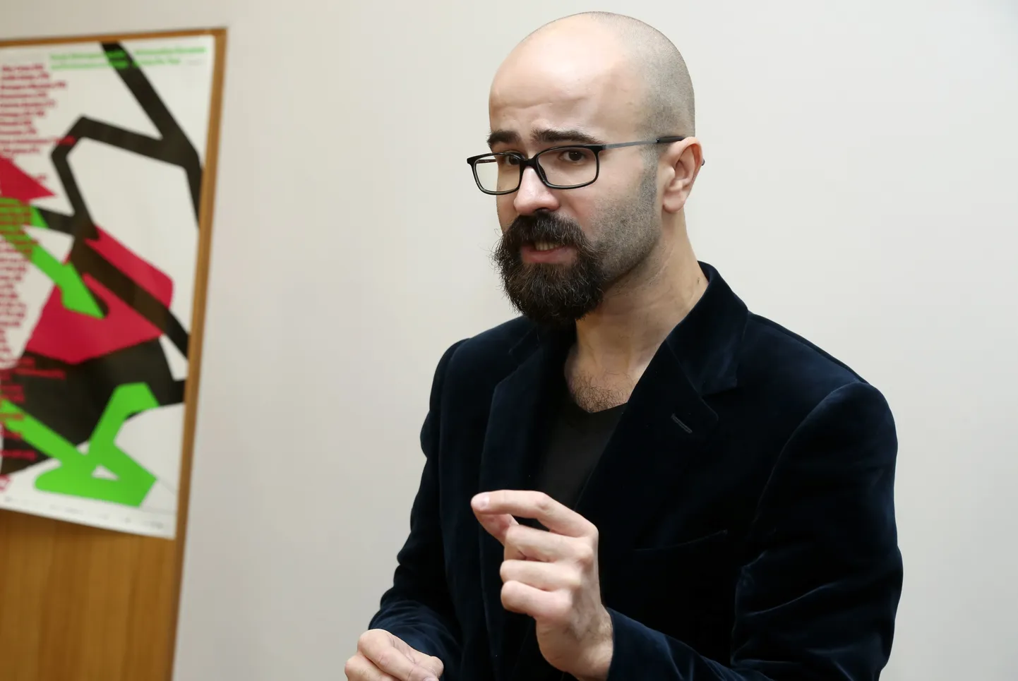 Nepieradinātās mūzikas festivāla "Skaņu mežs 2018" pārstāvis Rihards Endriksons piedalās preses konferencē, kurā informē par gaidāmo mūzikas festivālu "Skaņu mežs 2018".