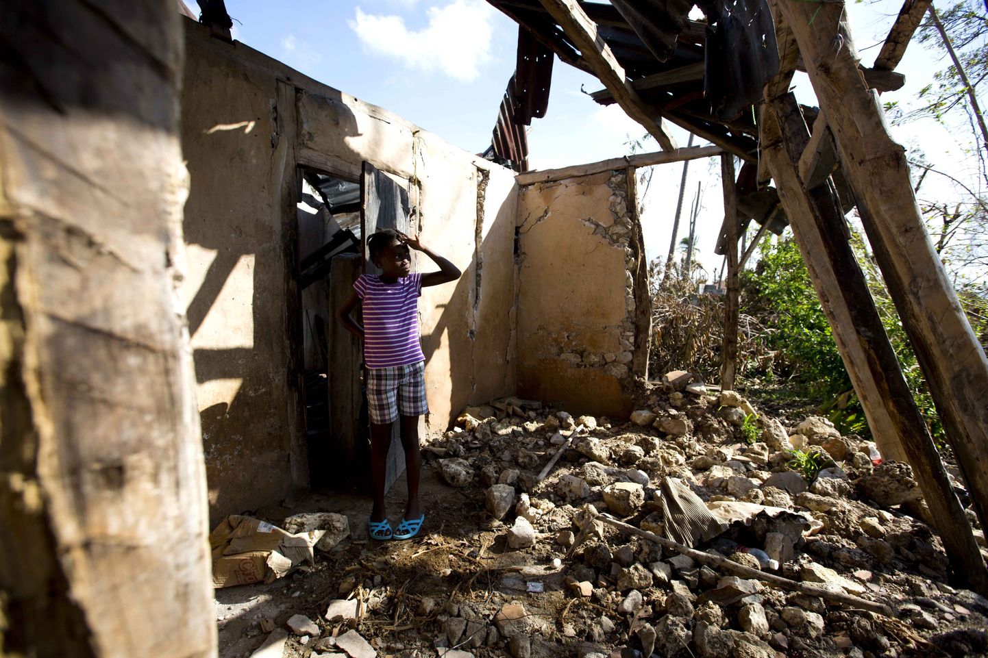 Troopiline orkaan Matthew tabas Lõuna-Haitit 4. oktoobril. Torm on mõjutanud 1,5 miljonit elanikku ja umbes 350 000 inimest vajab humanitaarabi.