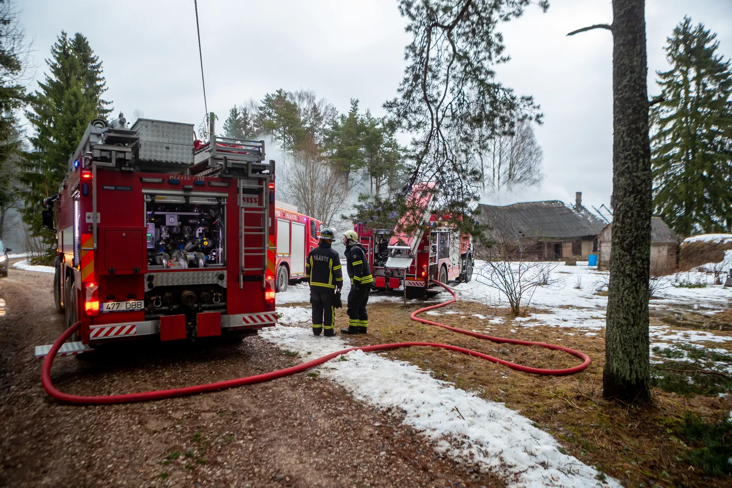 Põleng Koidula külas.