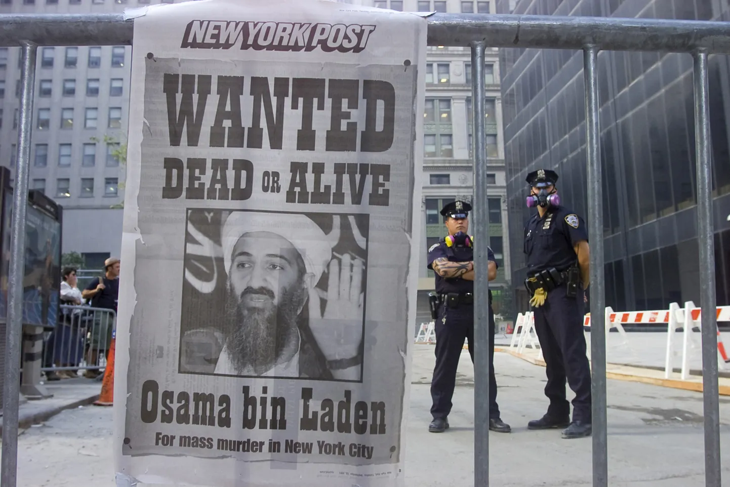 Osama Bin Ladeni tagaotsimiskuulutus New Yorgis pärast 11. septembri terrorirünnakuid.