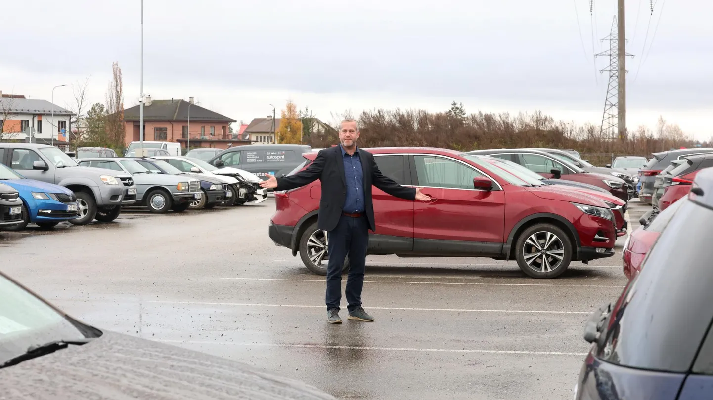 Automaksust põhjustatud ostulaine on tuntav ka Autospiriti Tartu esinduses. Seda, et nii uute kui ka kasutatud autode müügiplatsil leidub vaba ruumi, tuleb esinduse juhataja Meelis Villemsi sõnul harva ette.