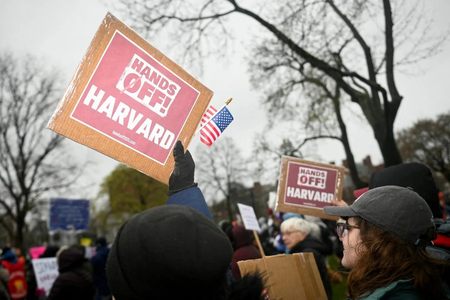 Meeleavaldus ​ Harvardi survestamise vastu Cambridge’is 12. aprillil.