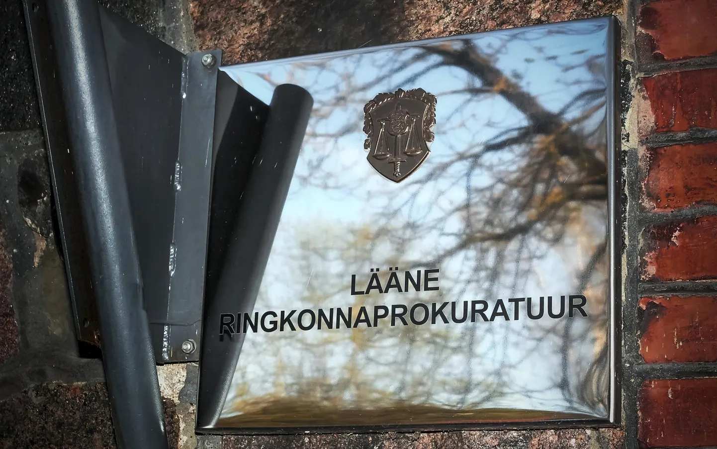 Juhtunu suhtes käib kriminaalmenetlus karistusseadustiku paragrahvi alusel, mis käsitleb vargust.