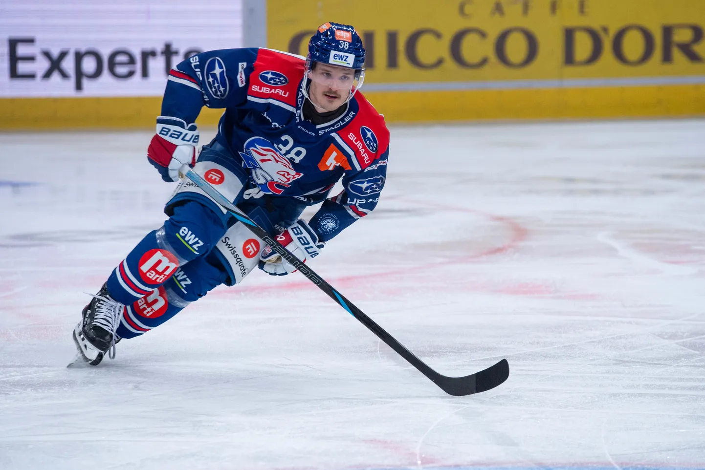 Latvijas hokeja uzbrucējs Rūdolfs Balcers