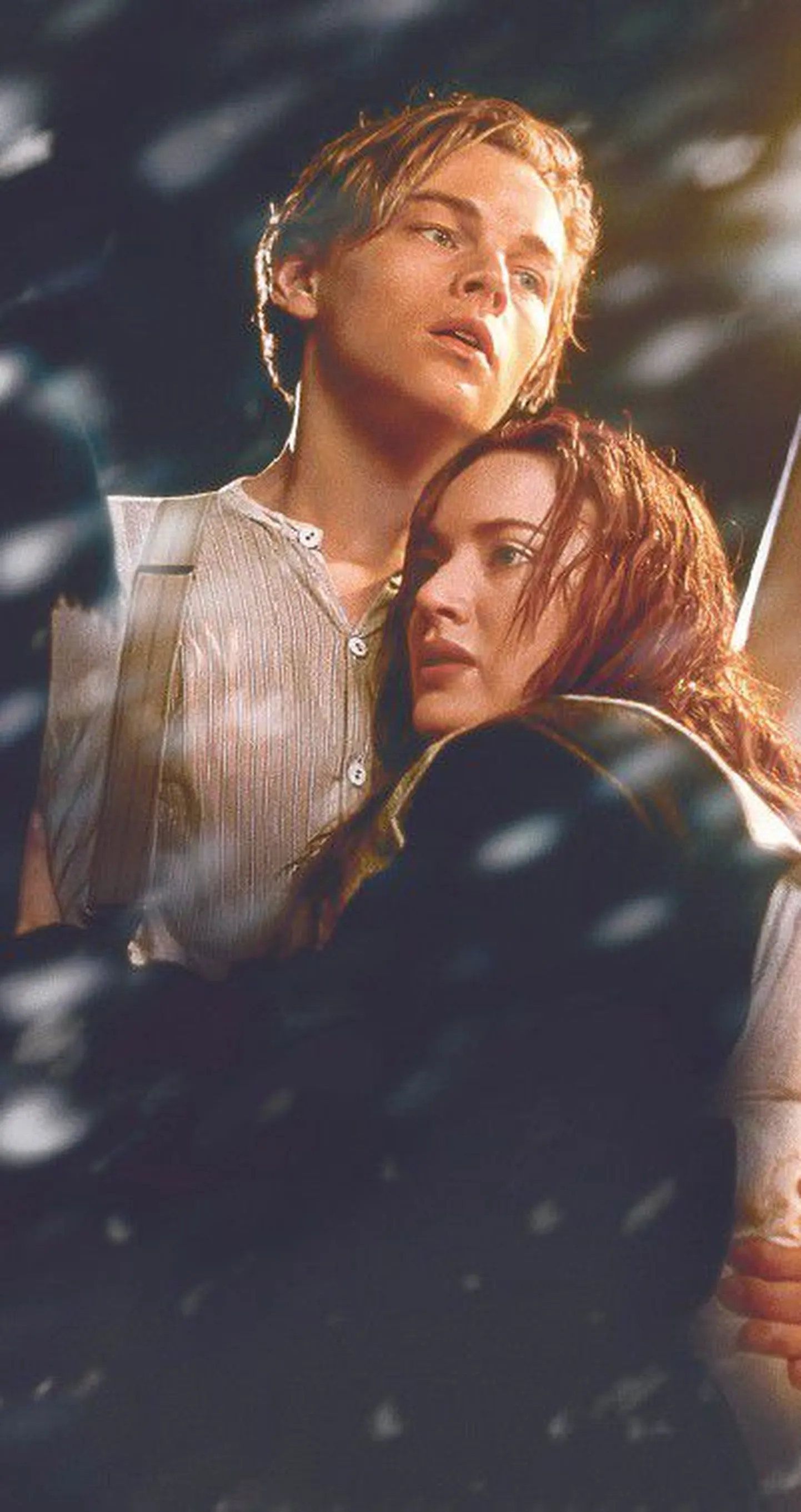 Герои еще вместе: Роза (Кейт Уинслет) и Джек (Леонардо Ди Каприо).