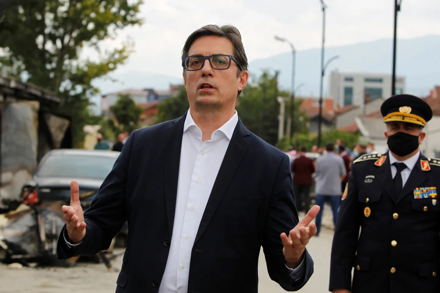 Põhja-Makedoonia president Stevo Pendarovski septembris 2021 Tetovos, kus põles Covid-19 patsientidega haigla