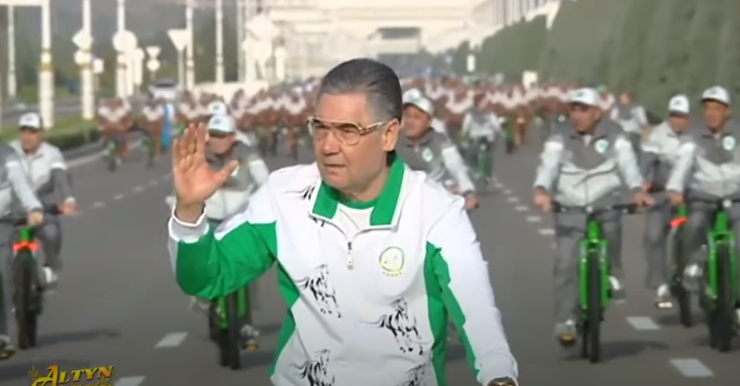 Kaader videost. Pildil Türkmenistani president Gurbanguly Berdimuhammedow