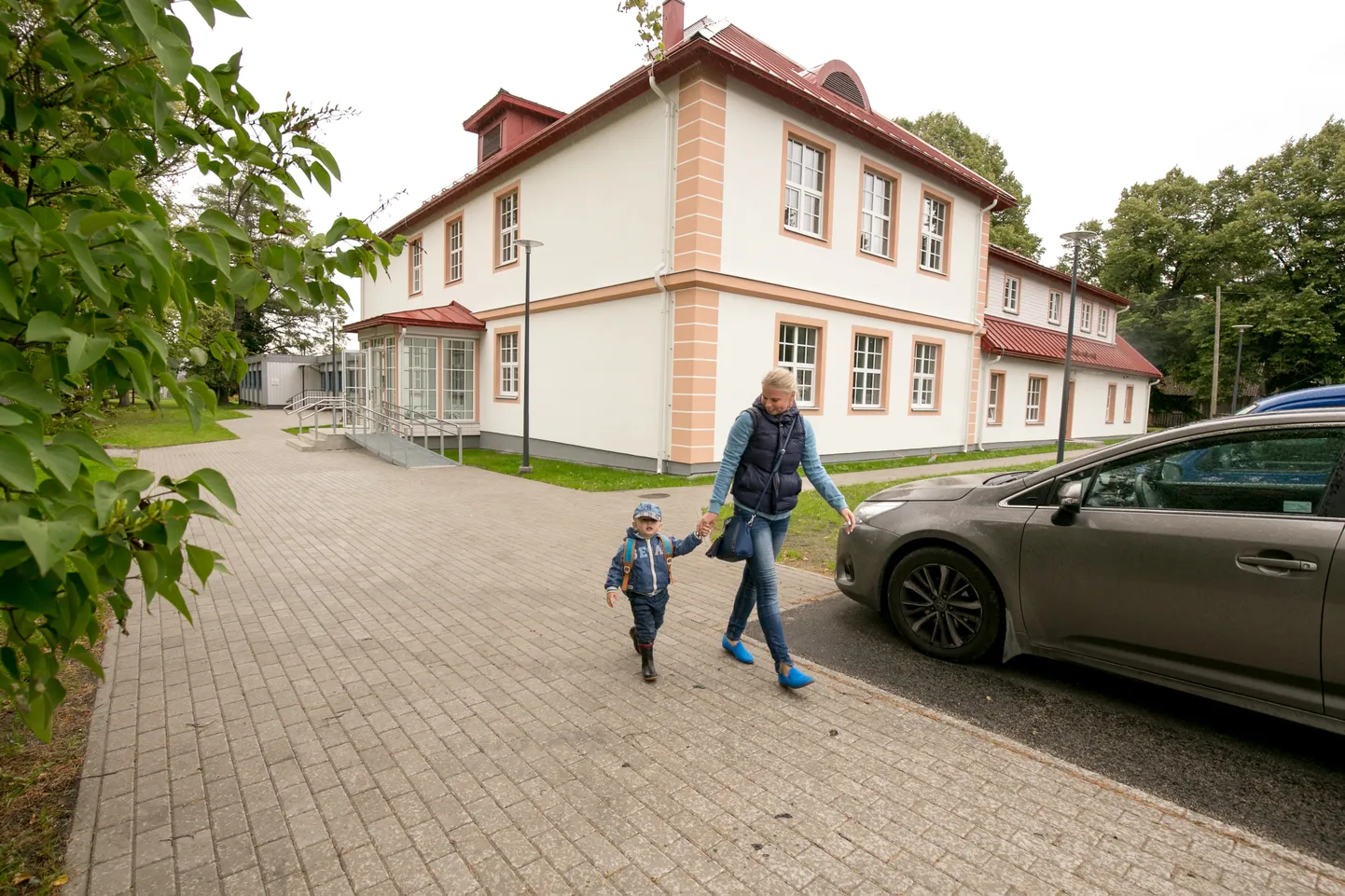 Seljametsa lasteaed-algkooli remondijärgne avamine.