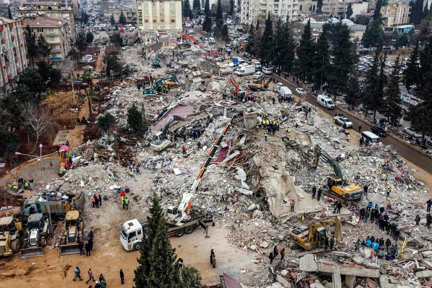 Ohvriterohked maavärinad Türgi lõunaosas ja Süürias lisavad ohtralt ebakindlust niigi närvilisse maailma.
