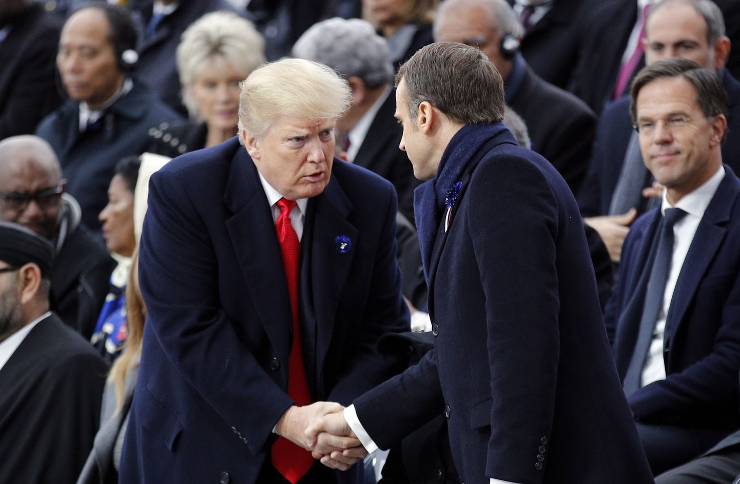 Дональд Трамп и Эммануэль Макрон на встрече в Париже