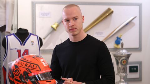 Бывший пилот «Формулы-1» подал в суд на американскую команду Haas