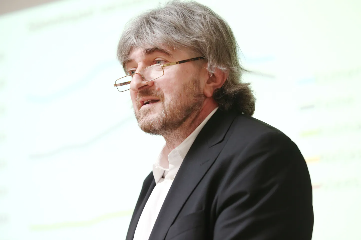 Ferenc Szirko usub, et kodus sünnitamine on ohtlikum kui haiglas.