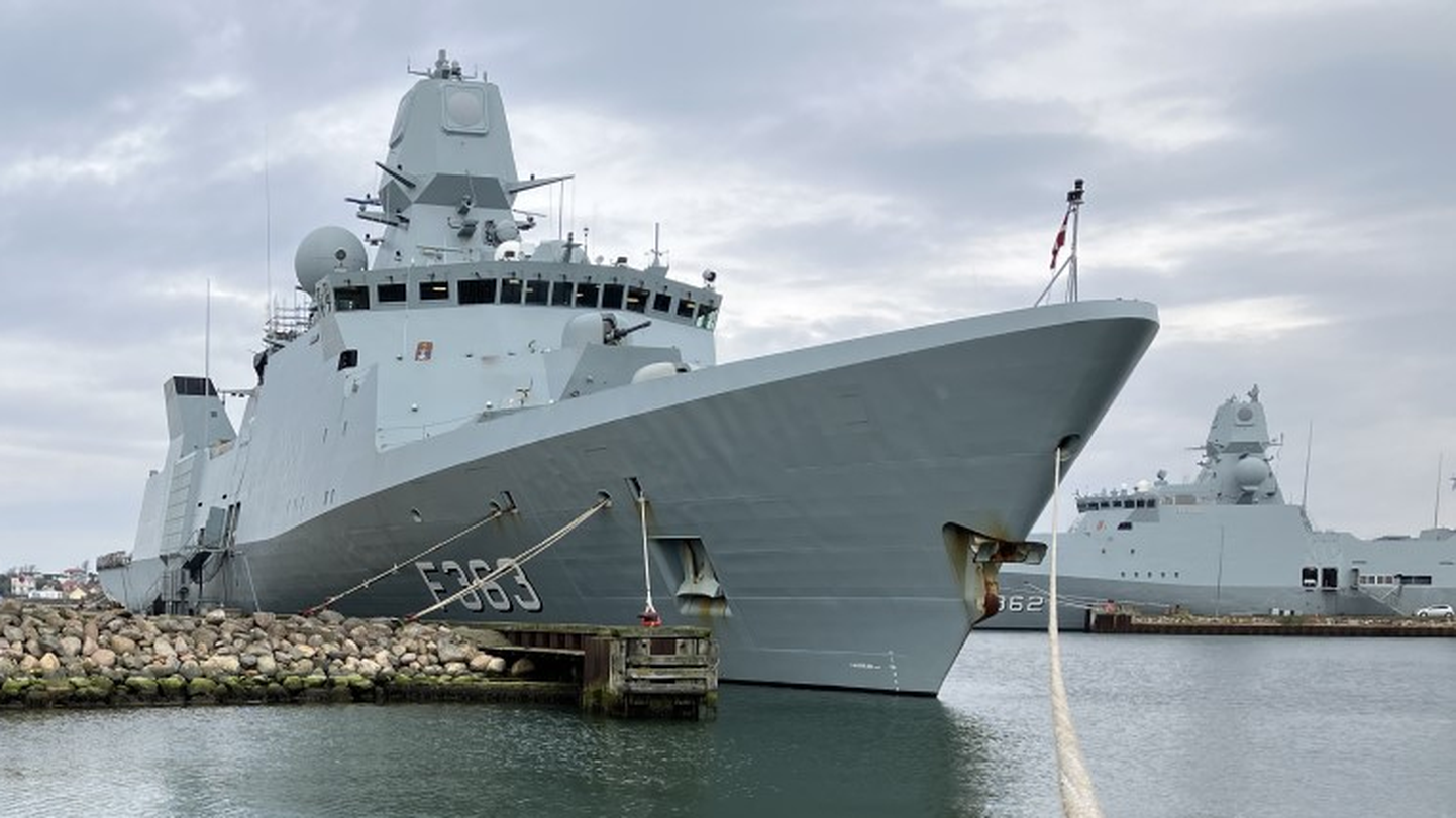 Фрегат «Нильс Юэль» Королевских ВМС Дании на военно-морской базе Корсёр
