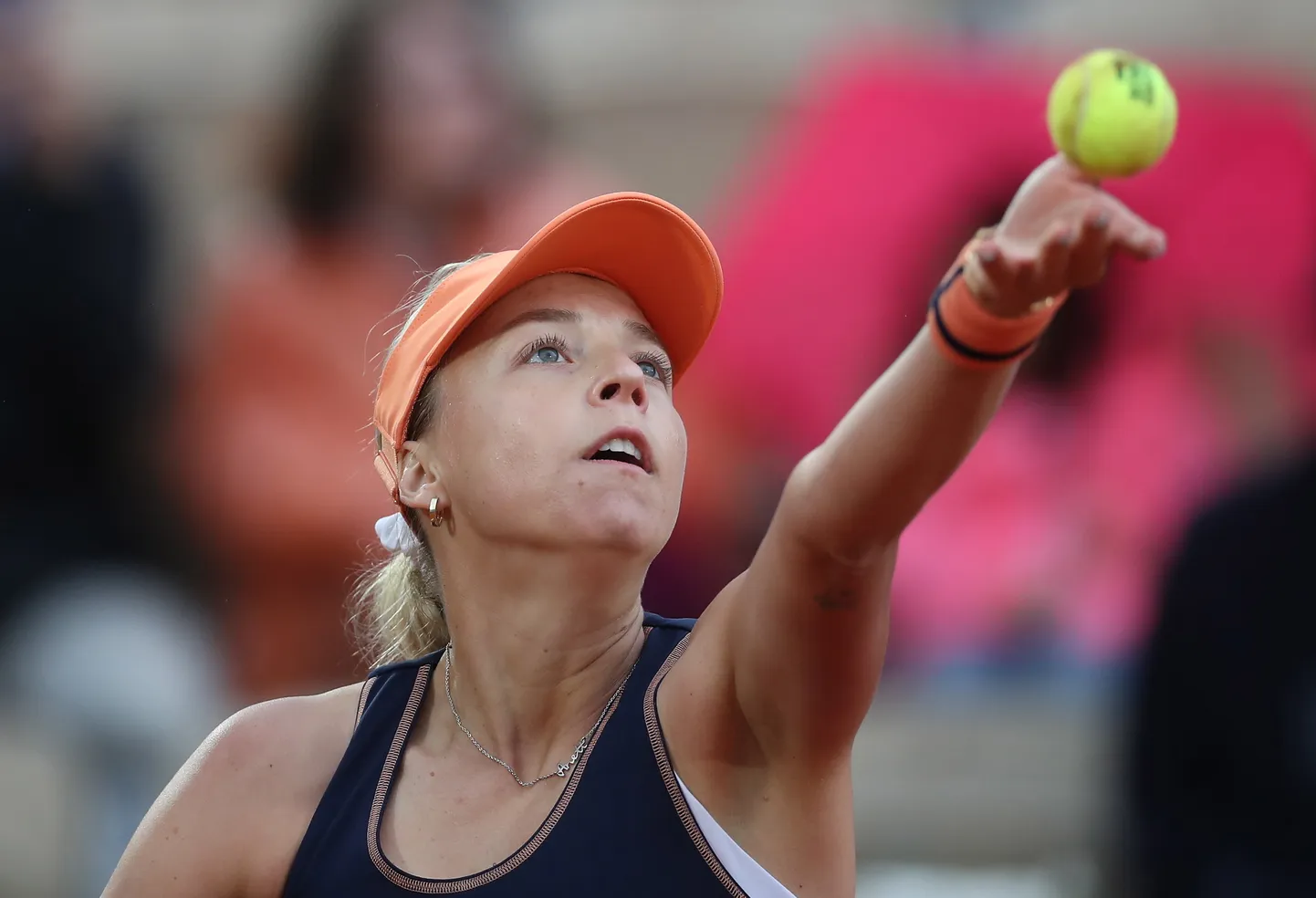 Anett Kontaveit tänavuse Prantsusmaa lahtiste avaringis.