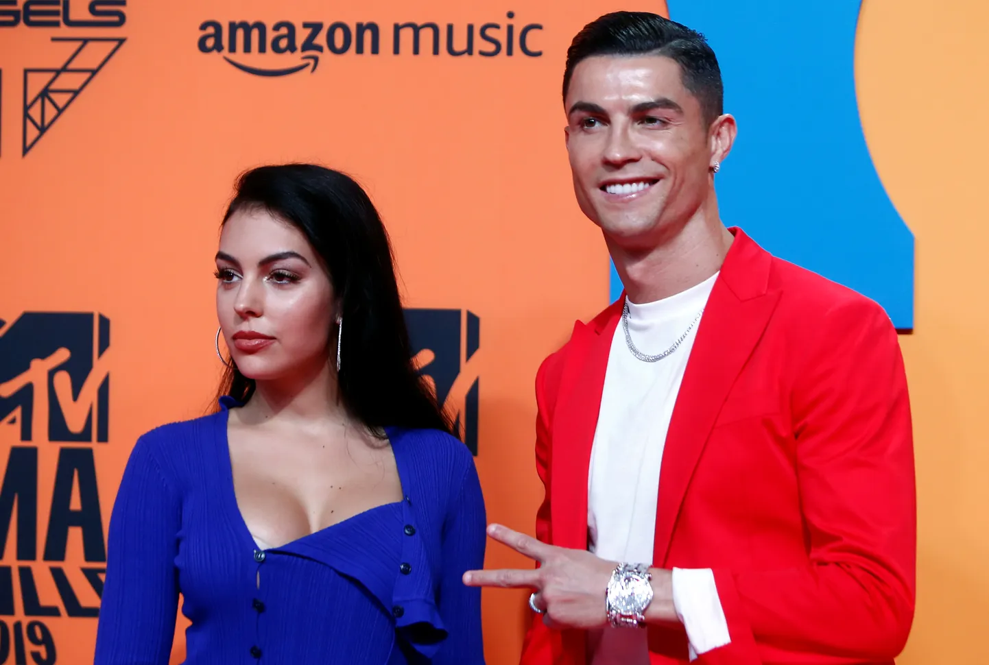 Georgina Rodriguez (vasakul) ja Cristiano Ronaldo.