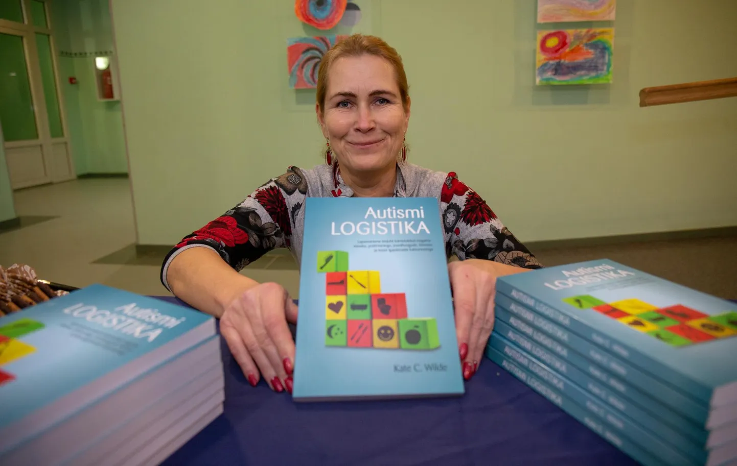 Autismiühingu juht Marianne Kuzemtšenko räägib e-tunnis autismiga seonduvast.