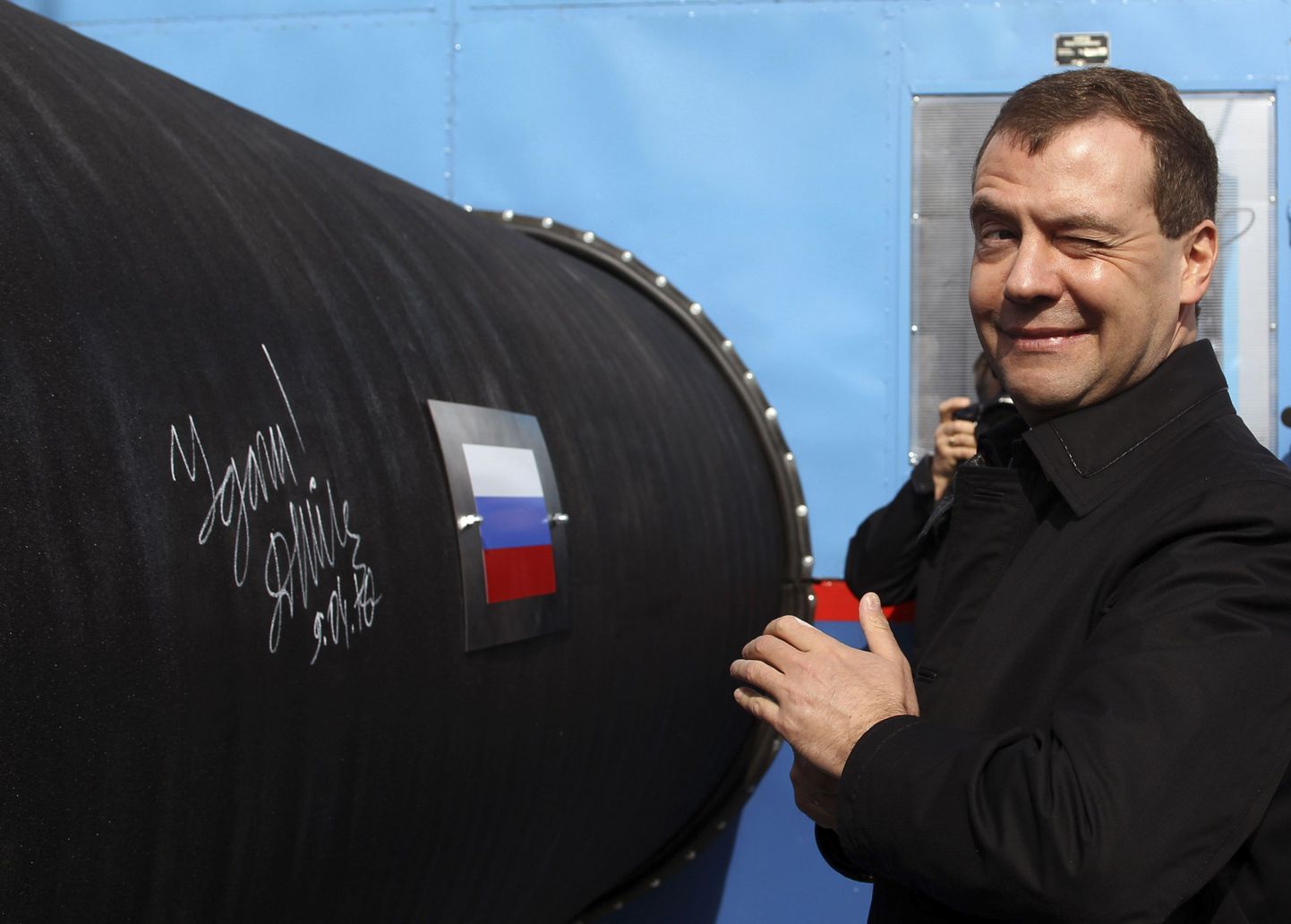 Dmitri Medvedev soovib torujuhtme ehituseks edu (Udatši!).