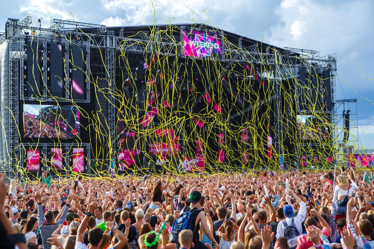 Weekend Festival