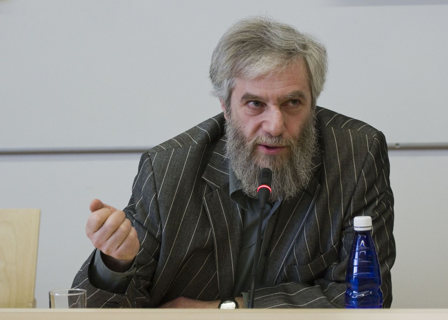 Михаил Лотман