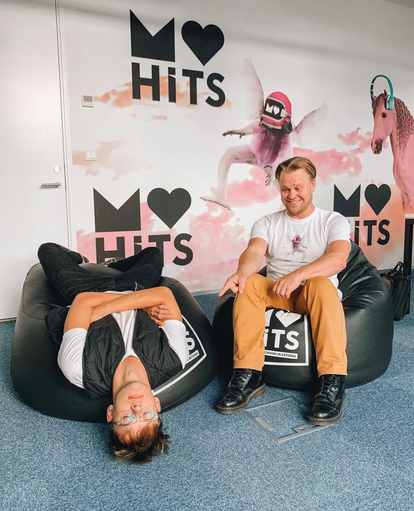 MyHits hommikuprogrammi saatejuhid Jüri Pootsmann ja Indrek Vaheoja.