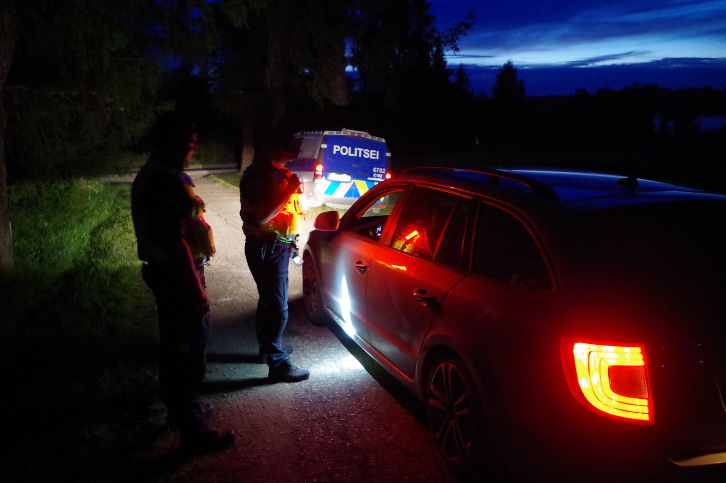 Politsei kontrollis autojuhtide kainust Põlvamaal Põlgastes.