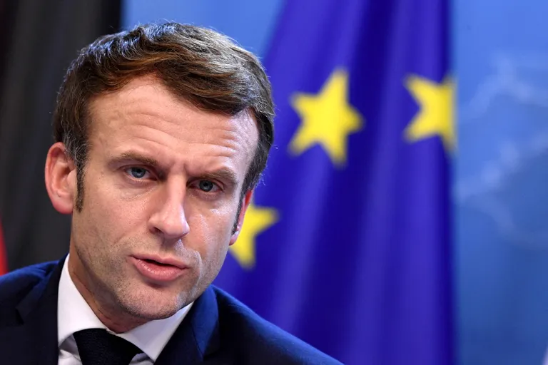 President Emmanuel Macron soovib kasutusele võtta vaktsiinipassid, mis piiraks vaktsineerimata inimeste liikumisvabadust.