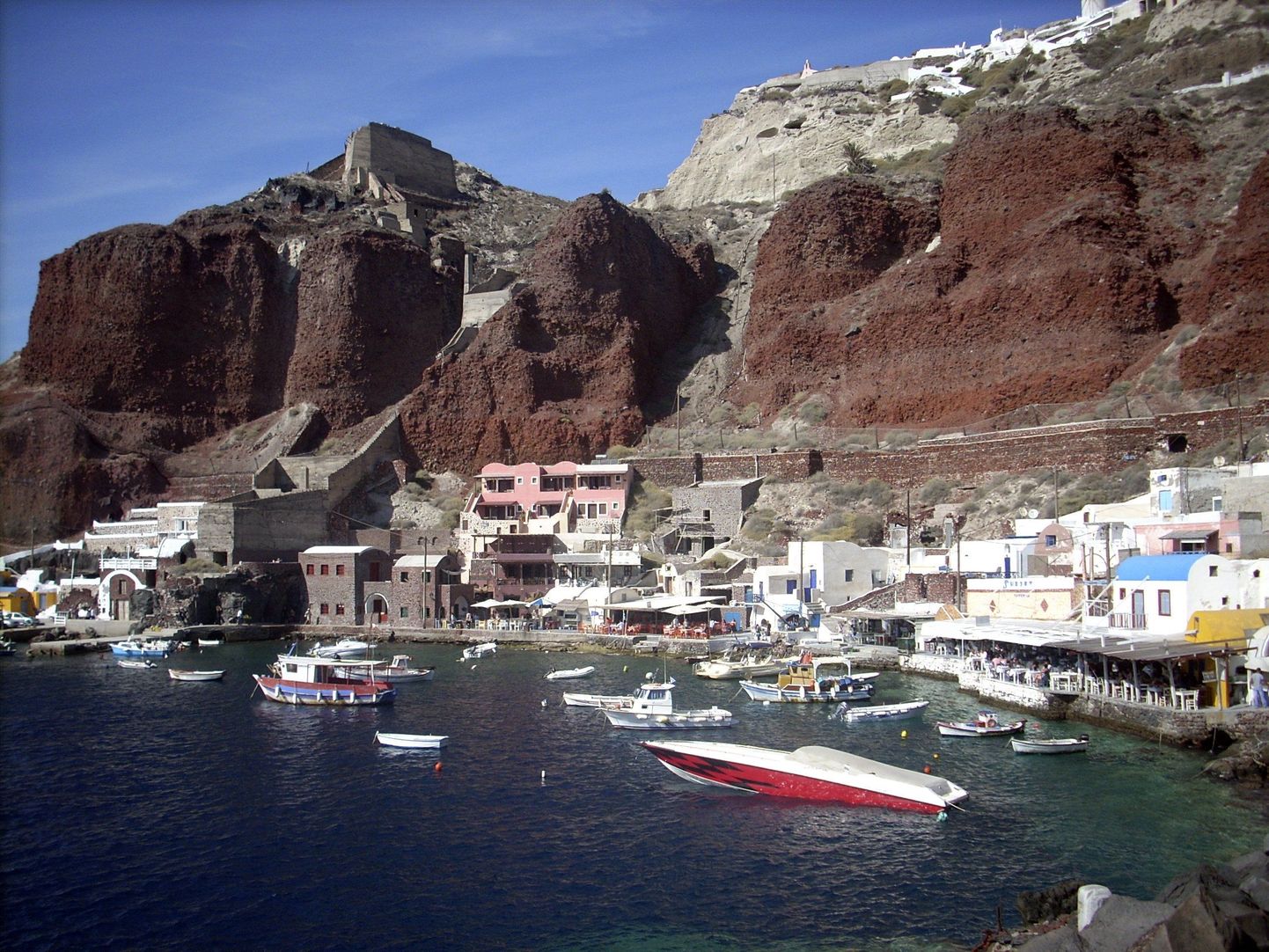 Kreeka Santorini saar jäi elektrita