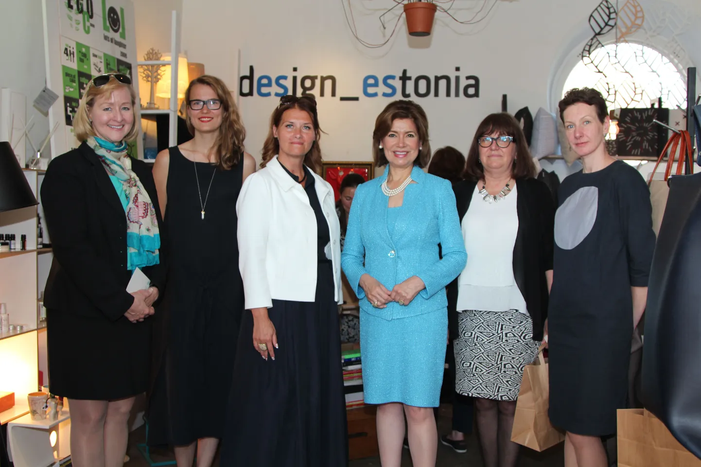 Ettevõtlusminister Liisa Oviir ja Barack Obama kabineti liige Maria Contreras-Sweet külastasid Disani Maja