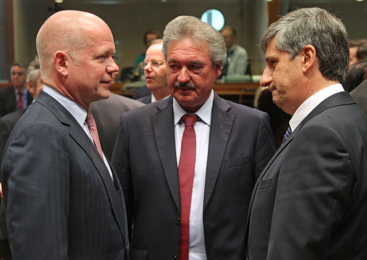 Briti välisminister William Hague, Luksemburgi välisminister Jean Asselborn ja Austria välisminister Michael Spindelegger.