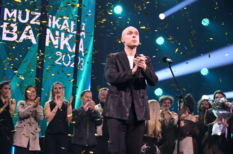 Mūziķis Dons (Artūrs Šingirejs) "Muzikālā banka 2023" finālā Daugavpils Olimpiskajā centrā šīgada 28. janvārī. 
