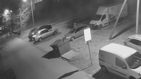Süütajad põletasid Narvas öösel maha viis autot
