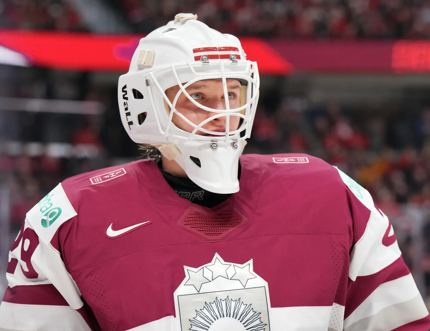 Latvijas U-20 vīriešu hokeja izlases vārtsargs Linards Feldbergs