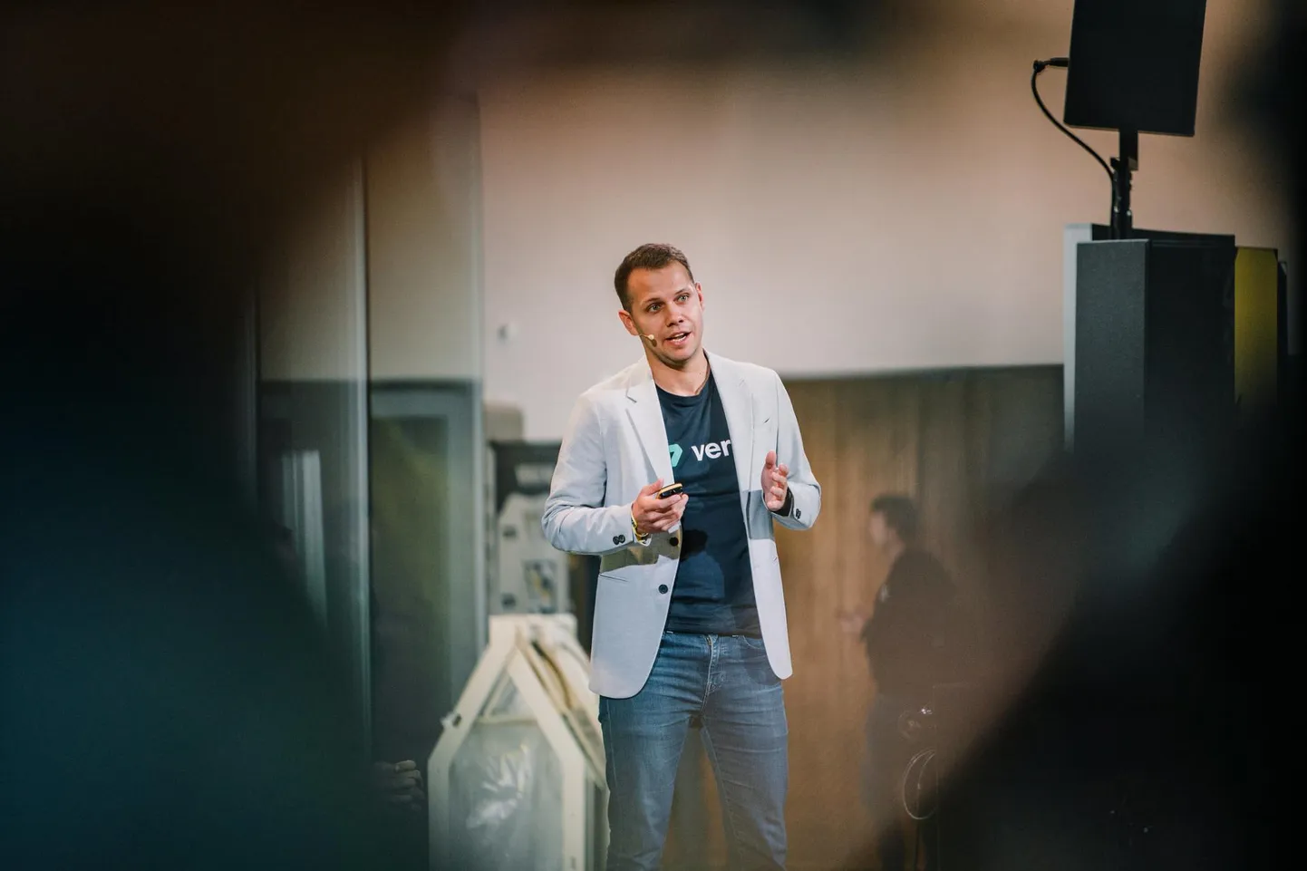 Veriffi kaasasutaja ja tootearendusjuht Janer Gorohhov rääkis sTARTUp Dayl õppetundidest, millega kasvuettevõte Veriff kriisi ajal on silmitsi seisnud.