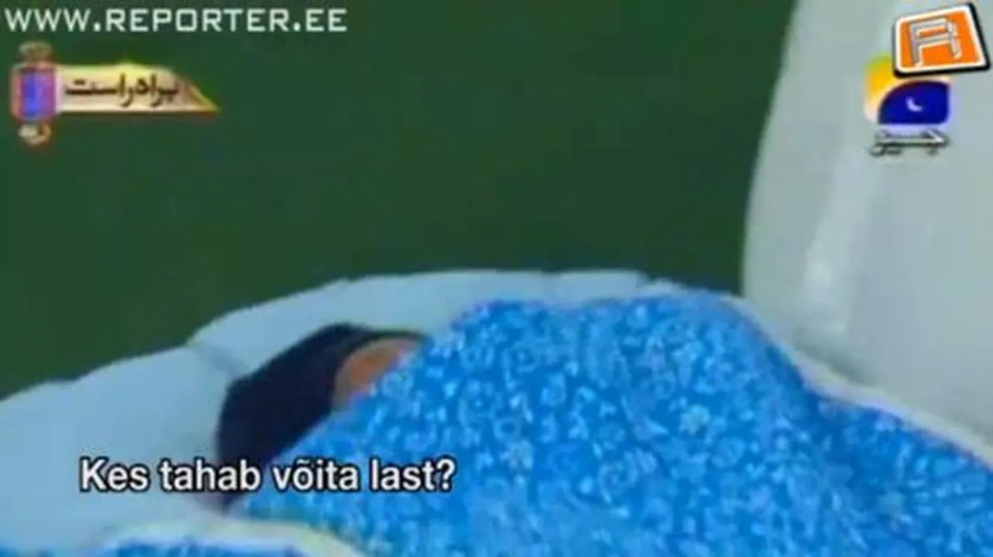 Pakistanis kingitakse otsesaates vaatajatele lapsi
