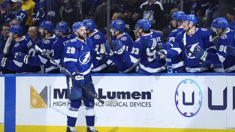 VIDEO ⟩ Girgensons gūst 100. vārtus NHL karjerā