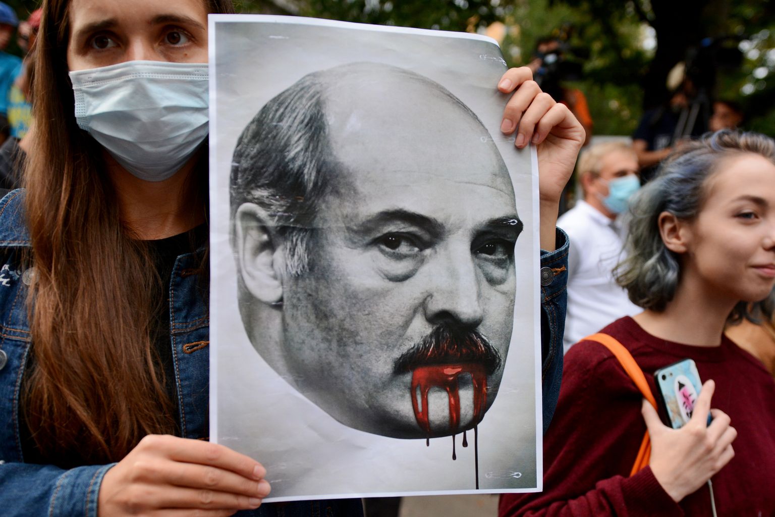 Ilustratīvs attēls. Plakāts ar Aleksandra Lukašenko portretu.